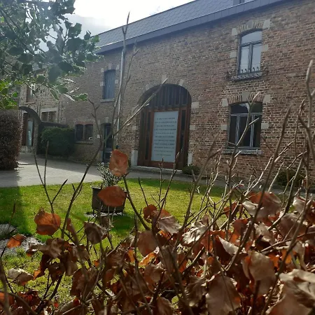 Bed & Breakfast Le Repos Du Nomade 7 Personnes *