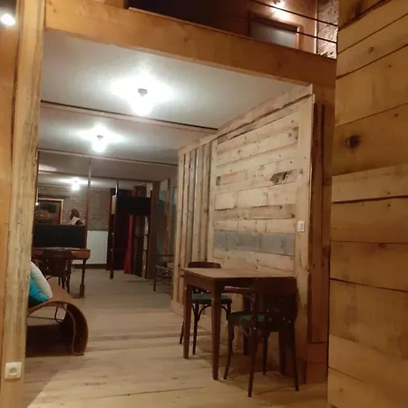Le Repos Du Nomade 7 Personnes Bed and Breakfast *