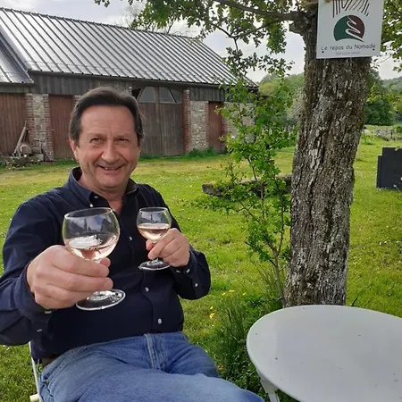 Le Repos Du Nomade 7 Personnes Bed and Breakfast Manhay